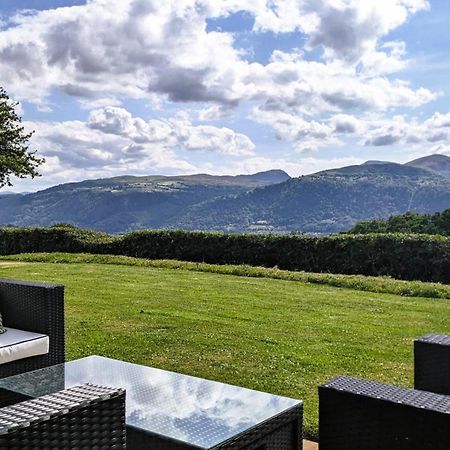 Laurel - Pet-Friendly Cottage With Indoor Pool, Hot Tub & Panoramic Snowdonia Views Колвин Бэй Экстерьер фото