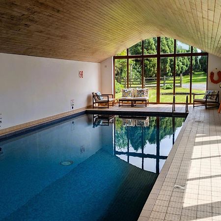 Laurel - Pet-Friendly Cottage With Indoor Pool, Hot Tub & Panoramic Snowdonia Views Колвин Бэй Экстерьер фото