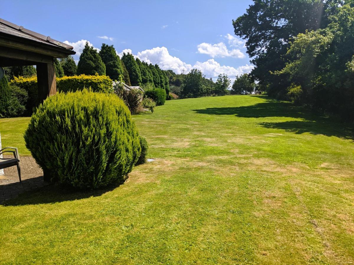 Laurel - Pet-Friendly Cottage With Indoor Pool, Hot Tub & Panoramic Snowdonia Views Колвин Бэй Экстерьер фото